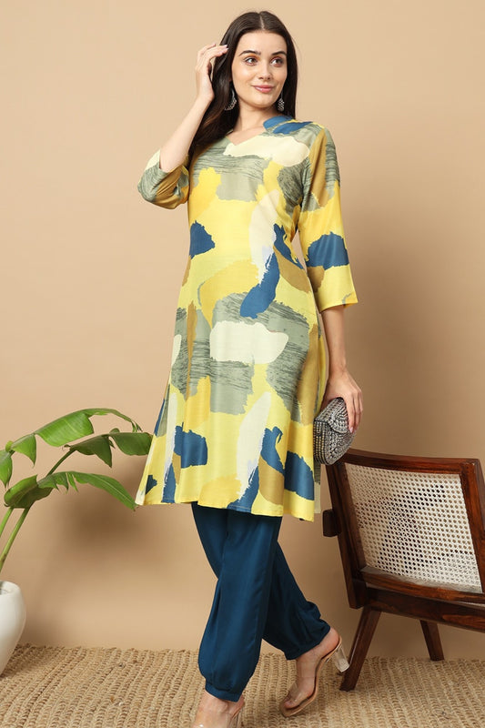 Anshula Kurti With Pants