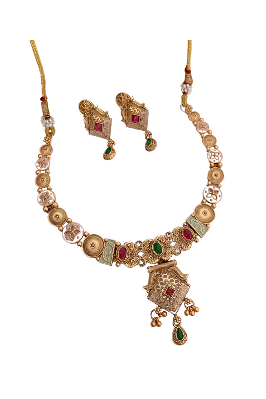 Aranya Hasadi Necklace Set