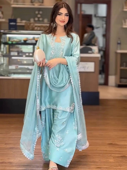 Avani Palazzo Suit