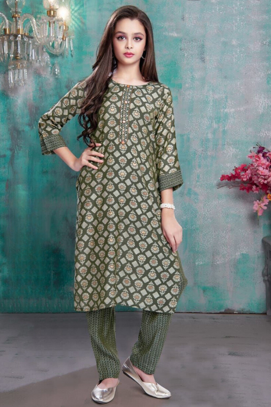 Avira Girls Kurti With Pants