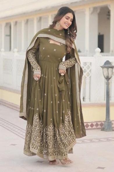 Eva Gown with Dupatta