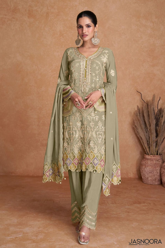 Ishvara Pakistani Suit