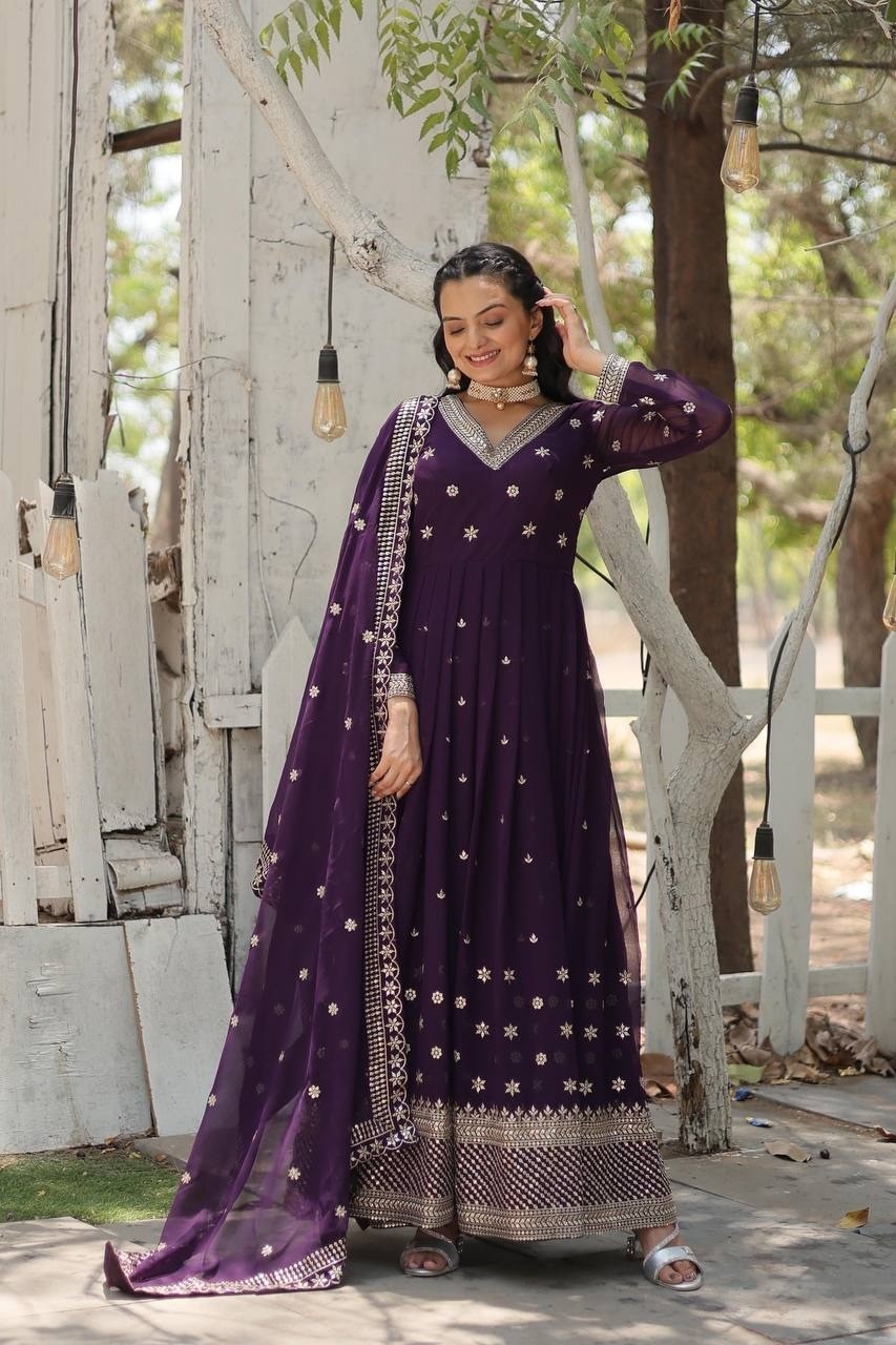 Jivika Gown with Dupatta