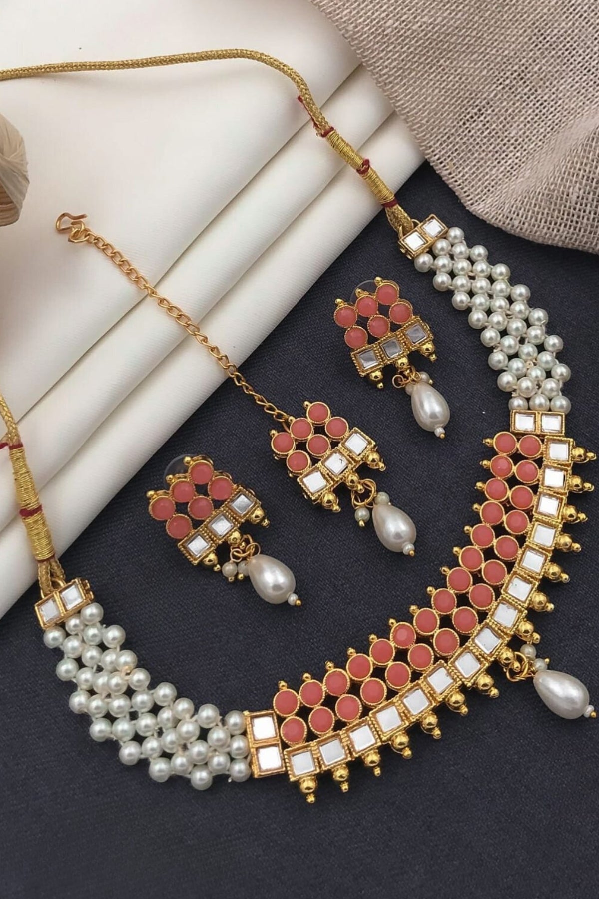 Kiara Kundan Jewellery Set - Peach