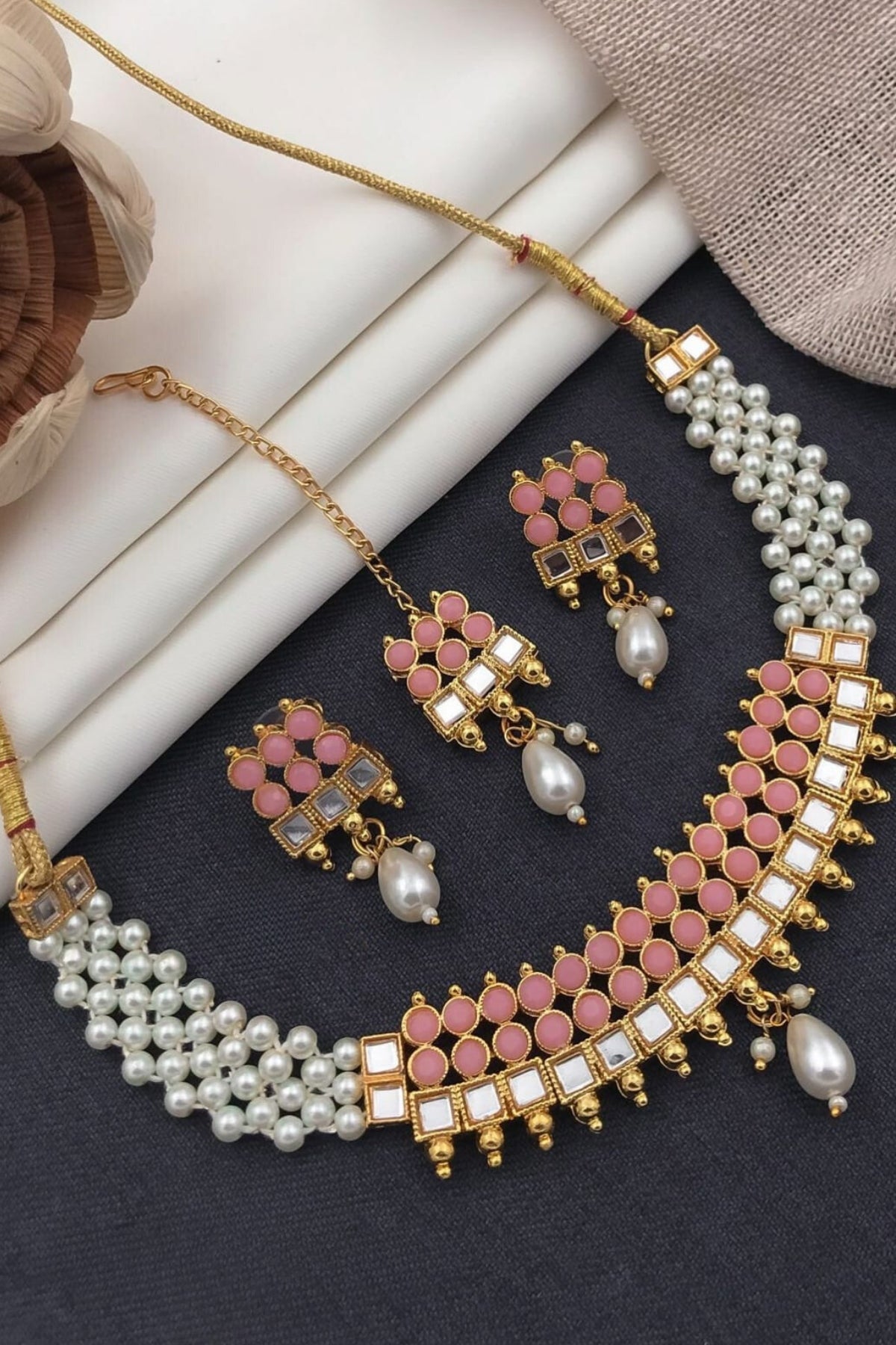 Kiara Kundan Jewellery Set - Pink