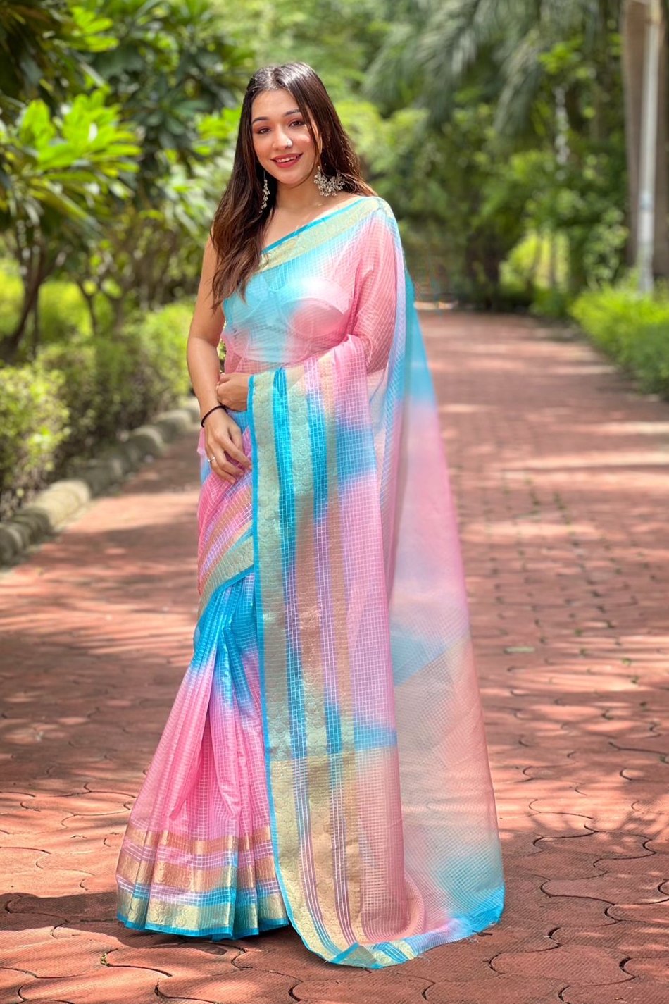 Lavi Printed Saree - Pink & Blue