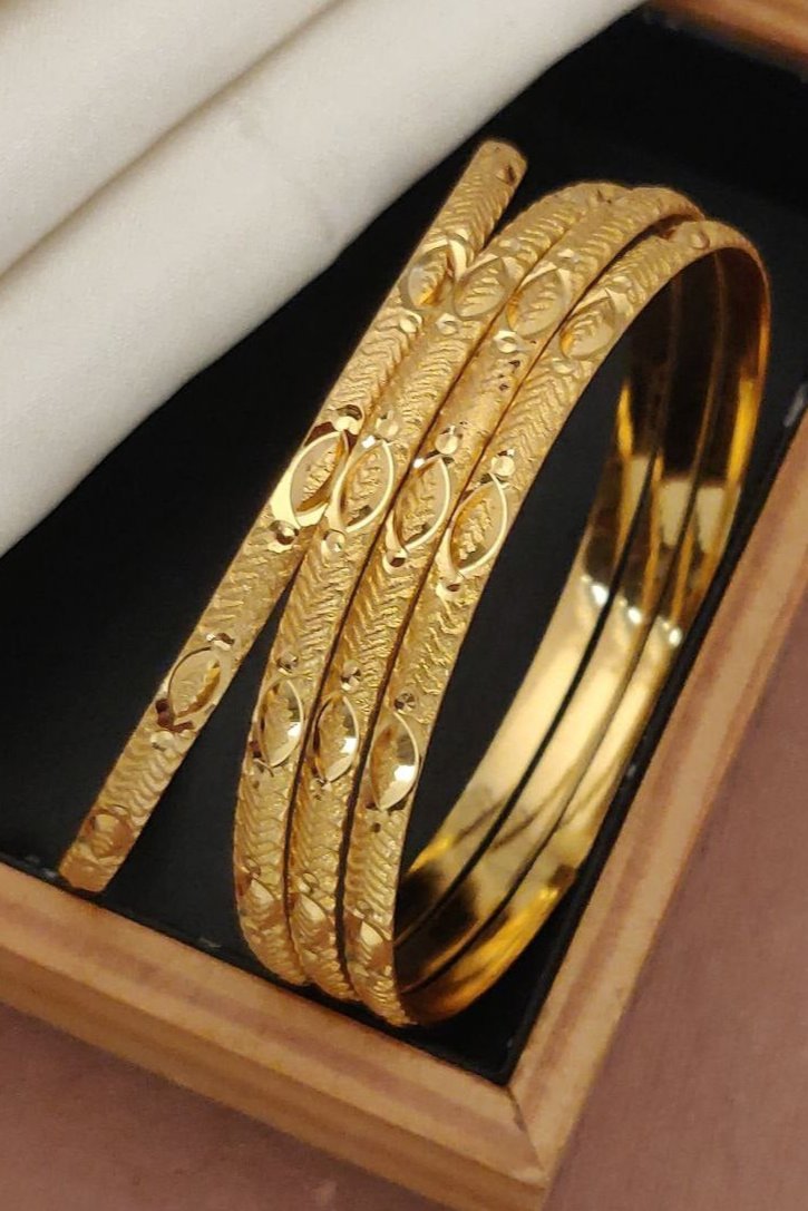 Myra Micro Gold Patla Bangle