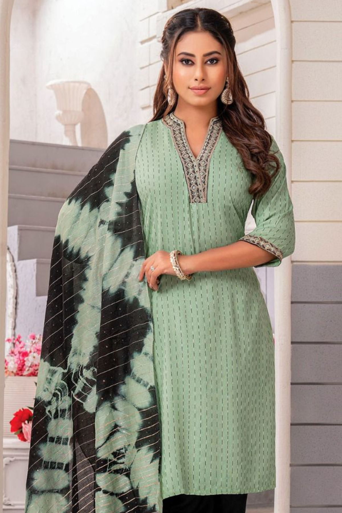 Rivanya Kurti Set