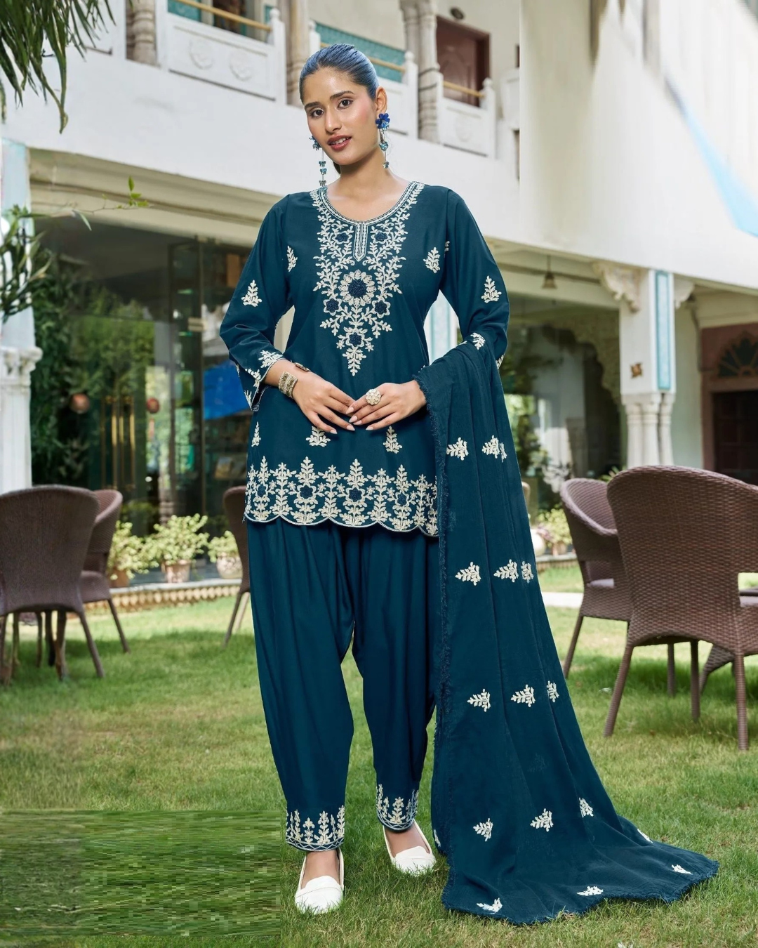 Rida Straight Cut Suit