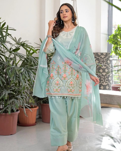 Ameera Farshi Suit