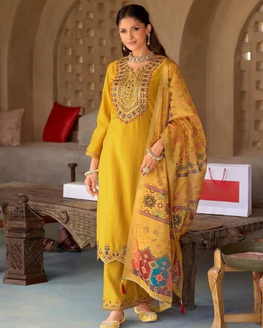 Nawal Pakistani Suit